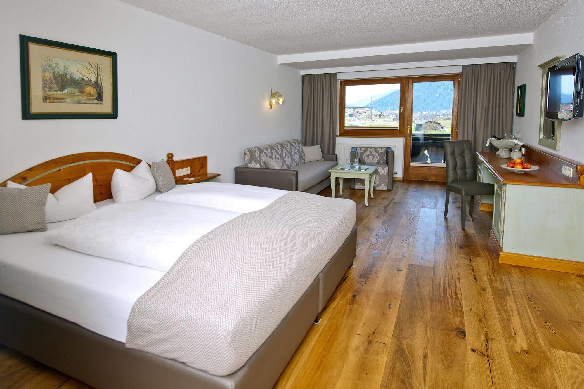 Hotel Bergjuwel Neustift im Stubaital Buitenkant foto